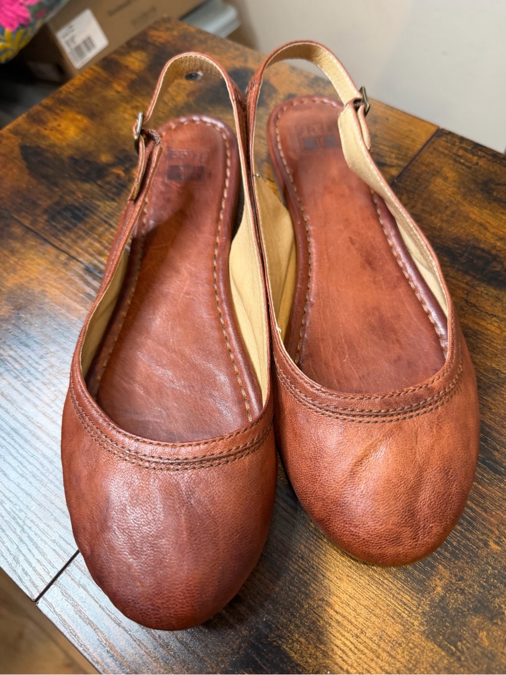 Frye Carson ballet flats in a cognac brown leather color Size 11